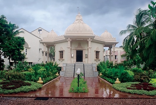 Shantidham Aradhana Kendra, Valsad, Gujarat - Vushii.com